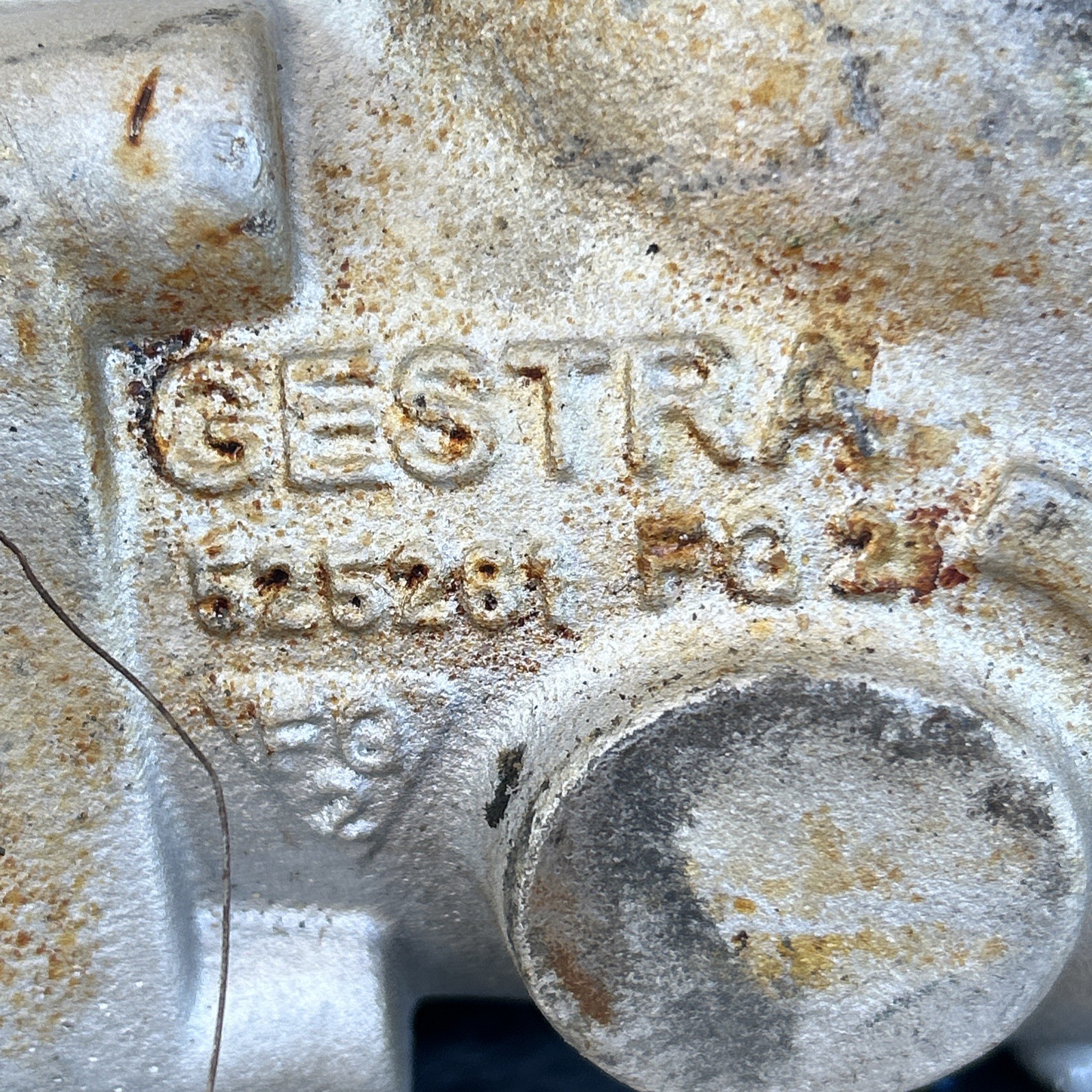 UNA Gestra 1″ Duplex Ball Float Steam Trap 230290 45hl DN25 CL300 New Old Stock