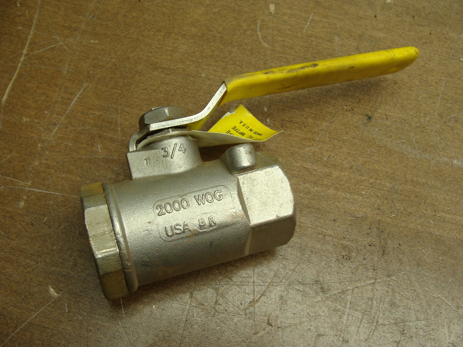 APOLLO STAINLESS STEEL BALL VALVE 76-104-01A 3/4″ FNPT 2000 PSIG WOG CF8M