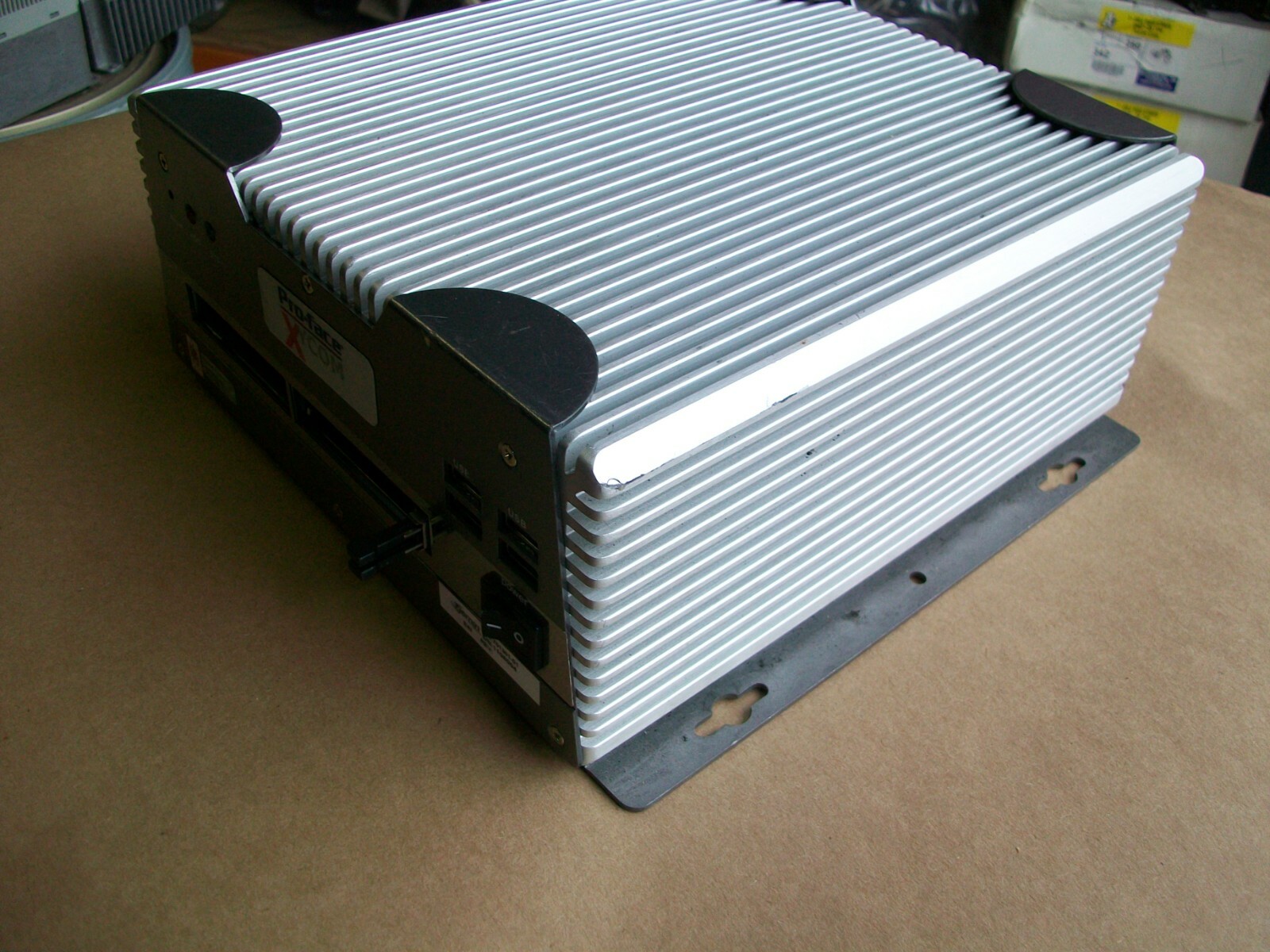PRO-FACE XCOM 1341 EMBEDDED CONTROL PC 1300-1GB-4GB-XP PM-070016