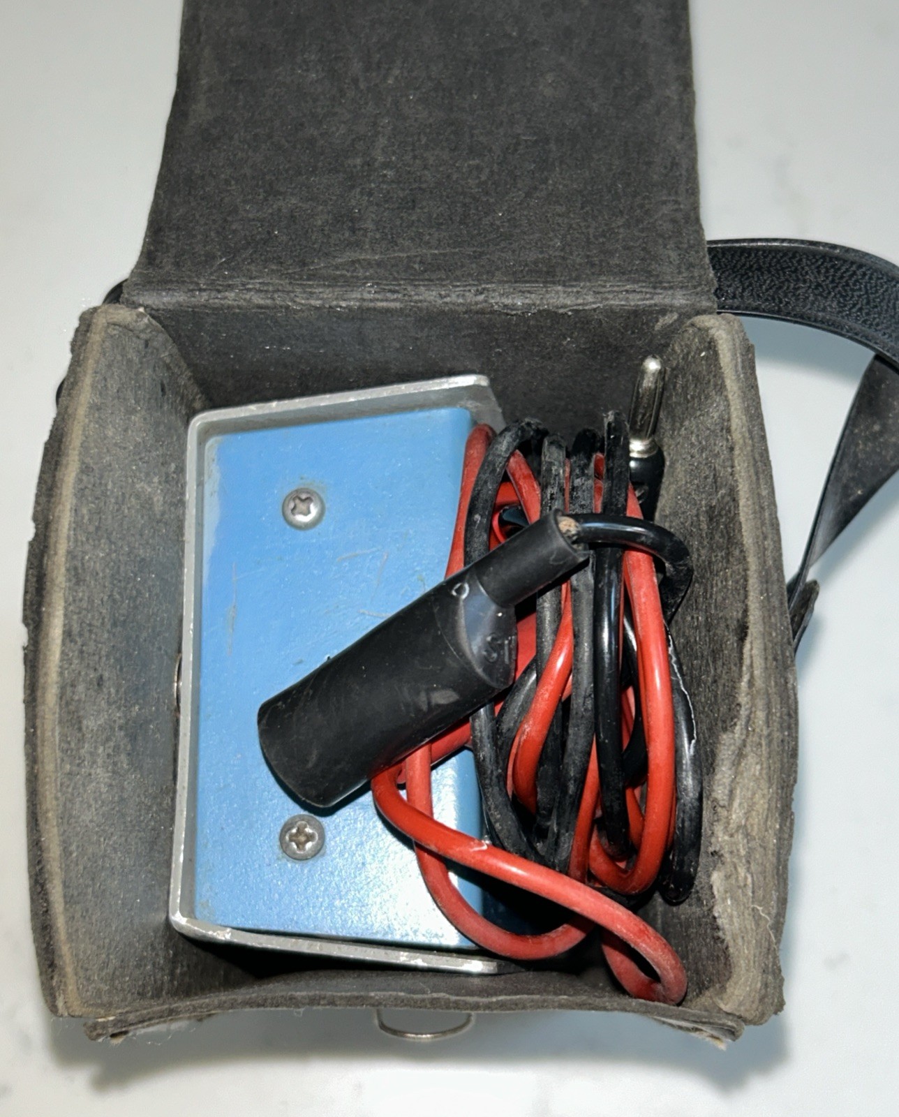 Associated Research Model 2001 Meg-Chek Megohmmeter Insulation Testing