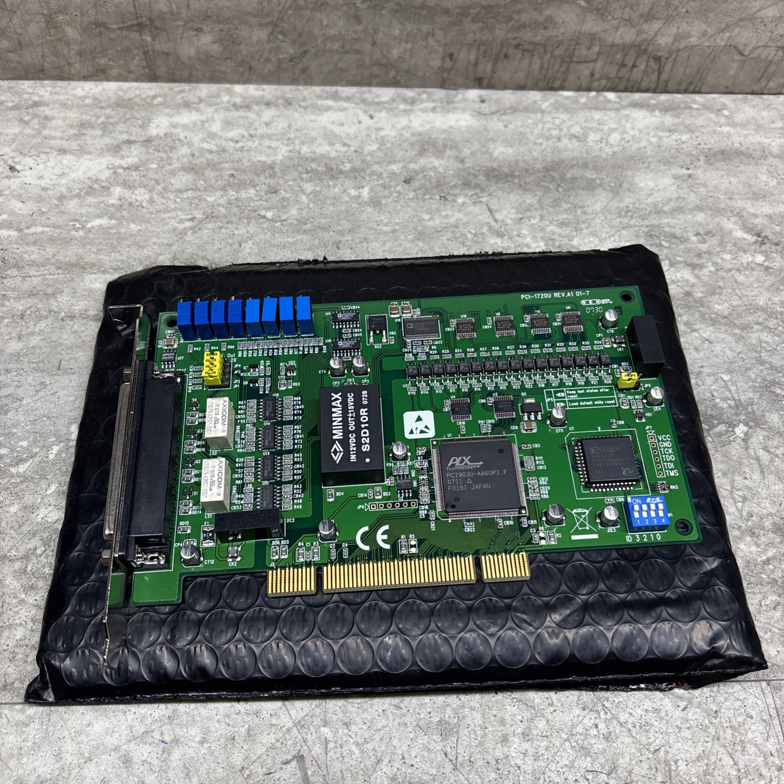 Advantech PCI-1720U Add On Module, 4 Channel Isolated D/A Output Card, New