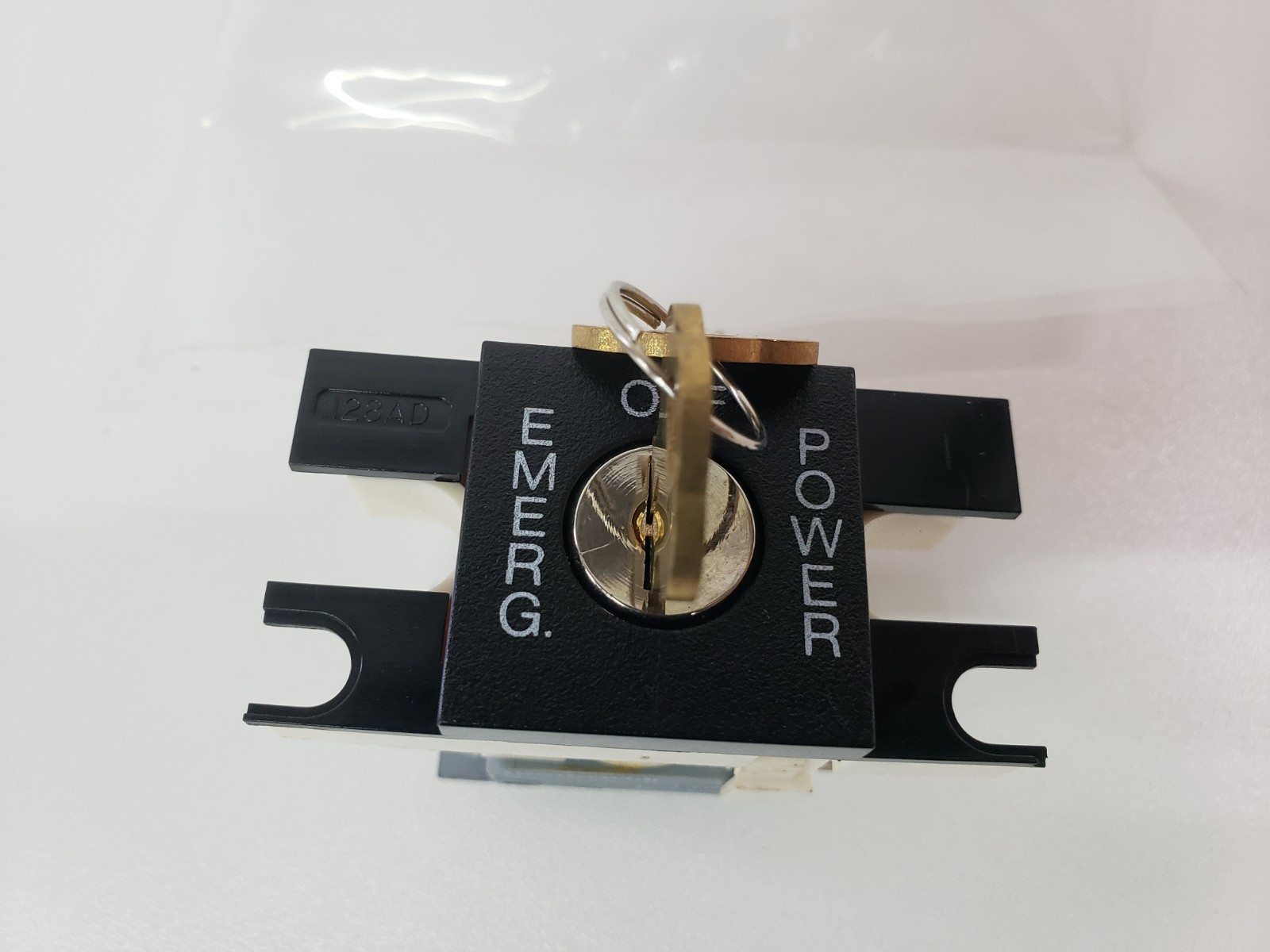 UNUSED – TKE ThyssenKrupp Key Switch 9746158 Door Hold 171AR16