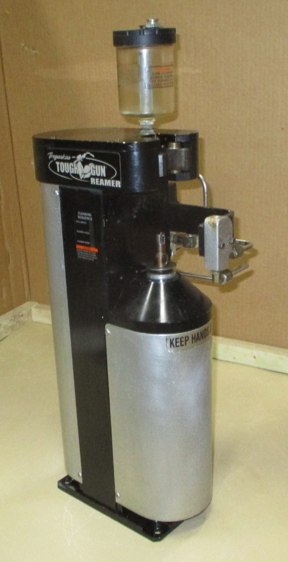 Tregaskiss Tough Gun Reamer Robotic Nozzle Torch Cleaning Station A9027HM