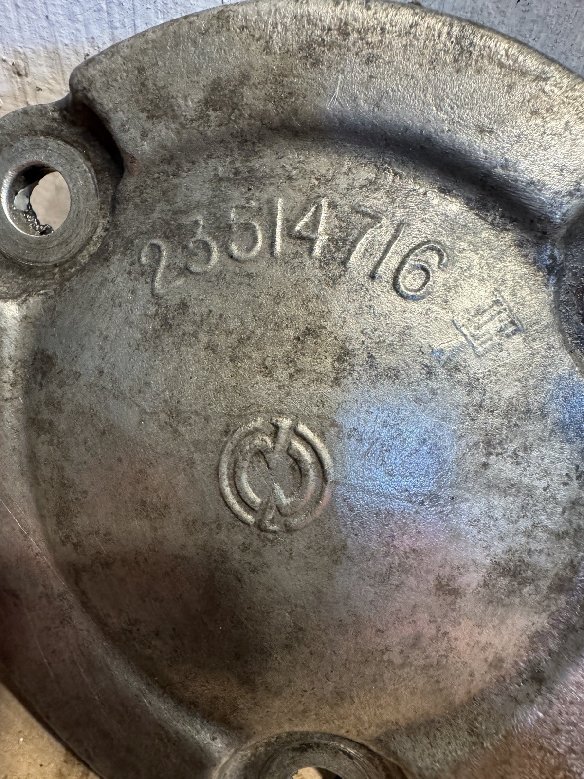 Detroit Diesel Engine Camshaft Cover Bearing Cap 23514716 Series 60 OEM