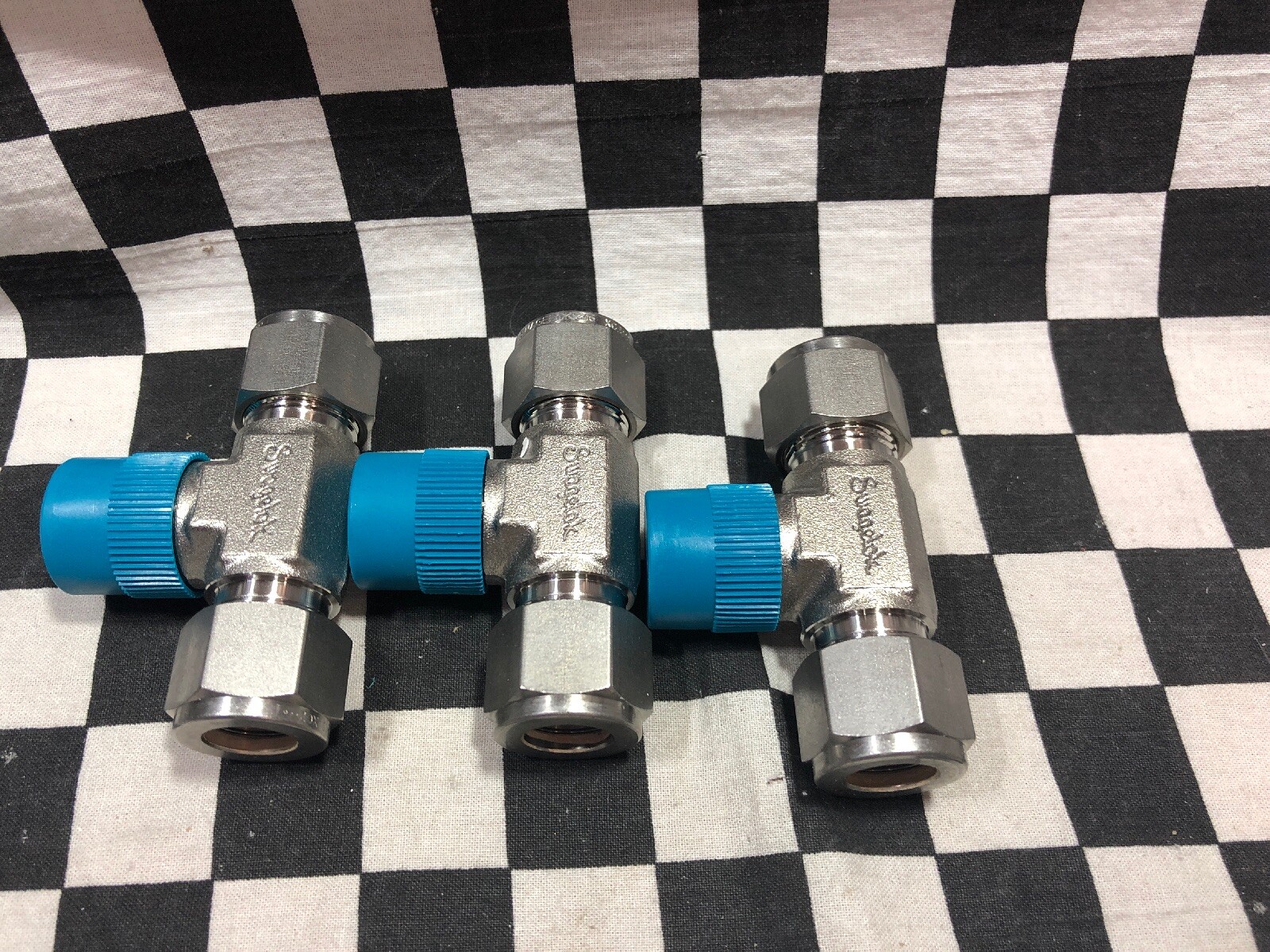 LOT OF 3 SWAGELOK Male Branch Tee 1/2″, SS-810-3-8TTM, SHIPSAMEDAY#V1H