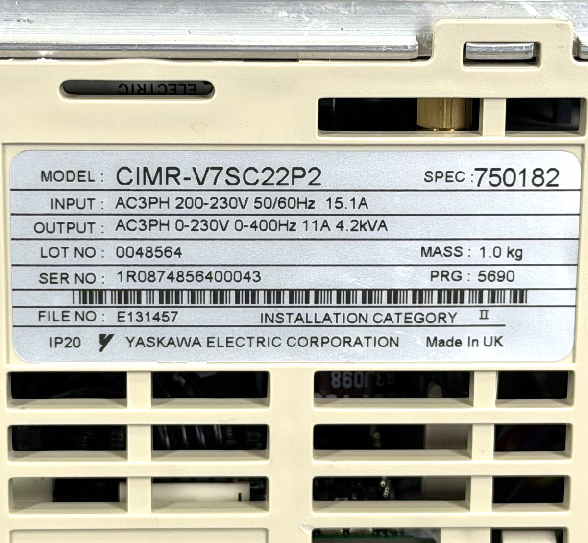 Yaskawa VS-606V7 inverter Model CIMR-V7SC22P2