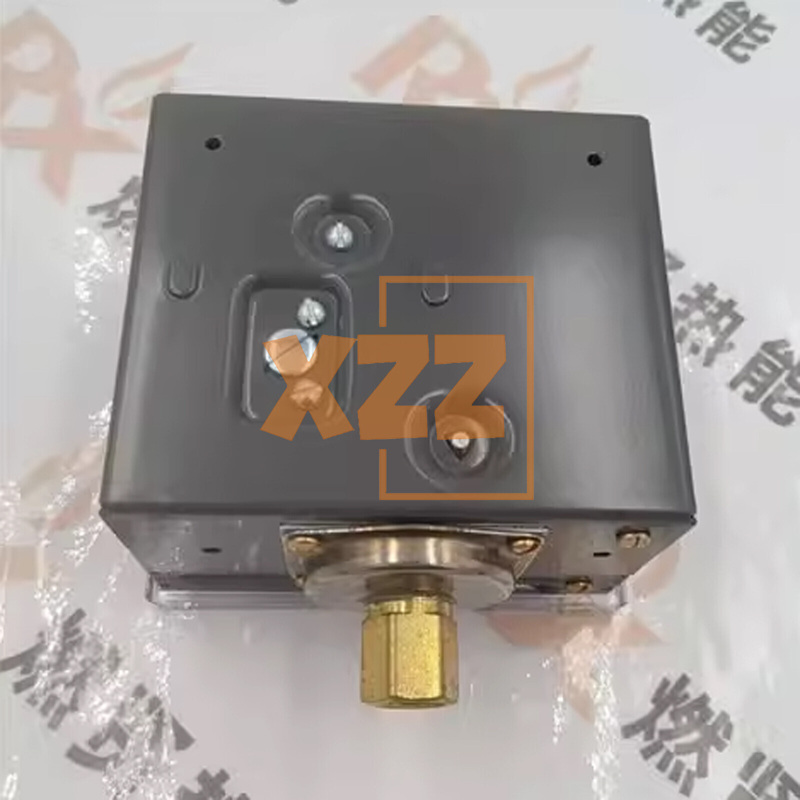 1PCS NEW HONEYWELL L404V1087 PRESSURETROL CONTROLLER