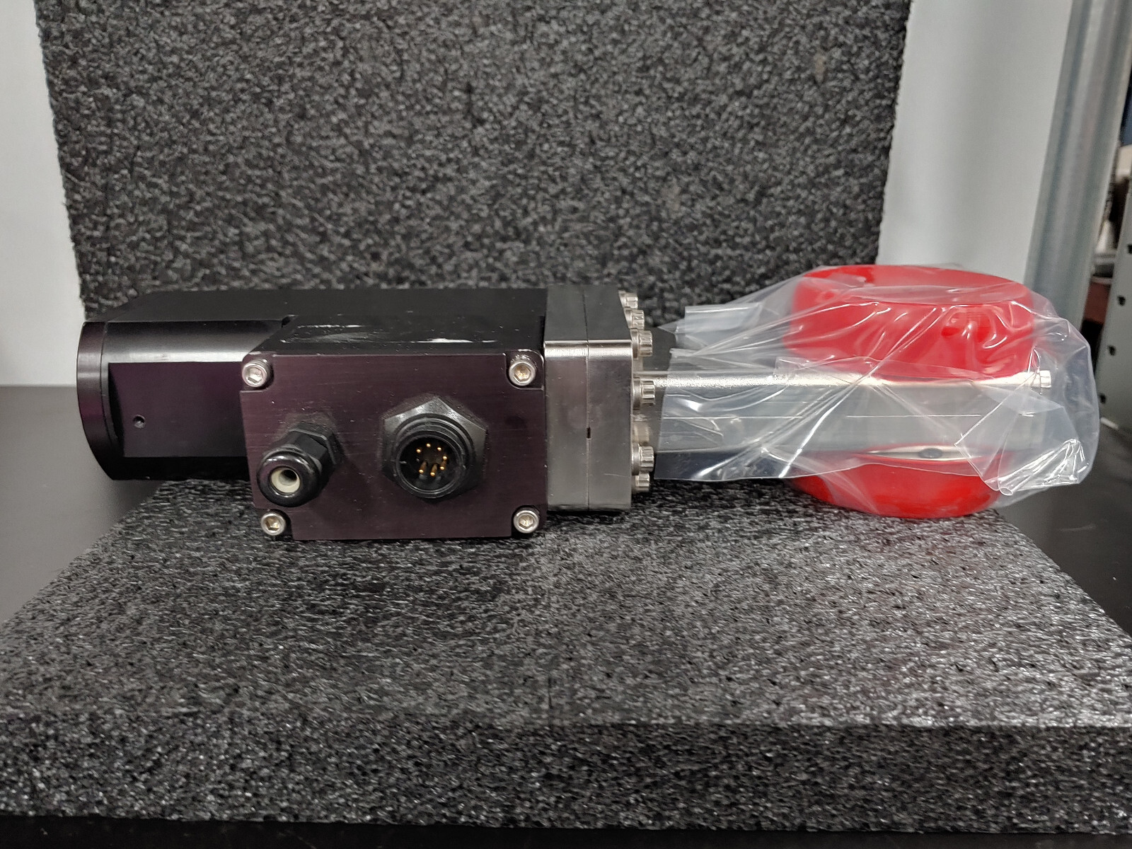 MDC Vacuum Products GV-1500M-P-03 Pneumatic Gate Valve