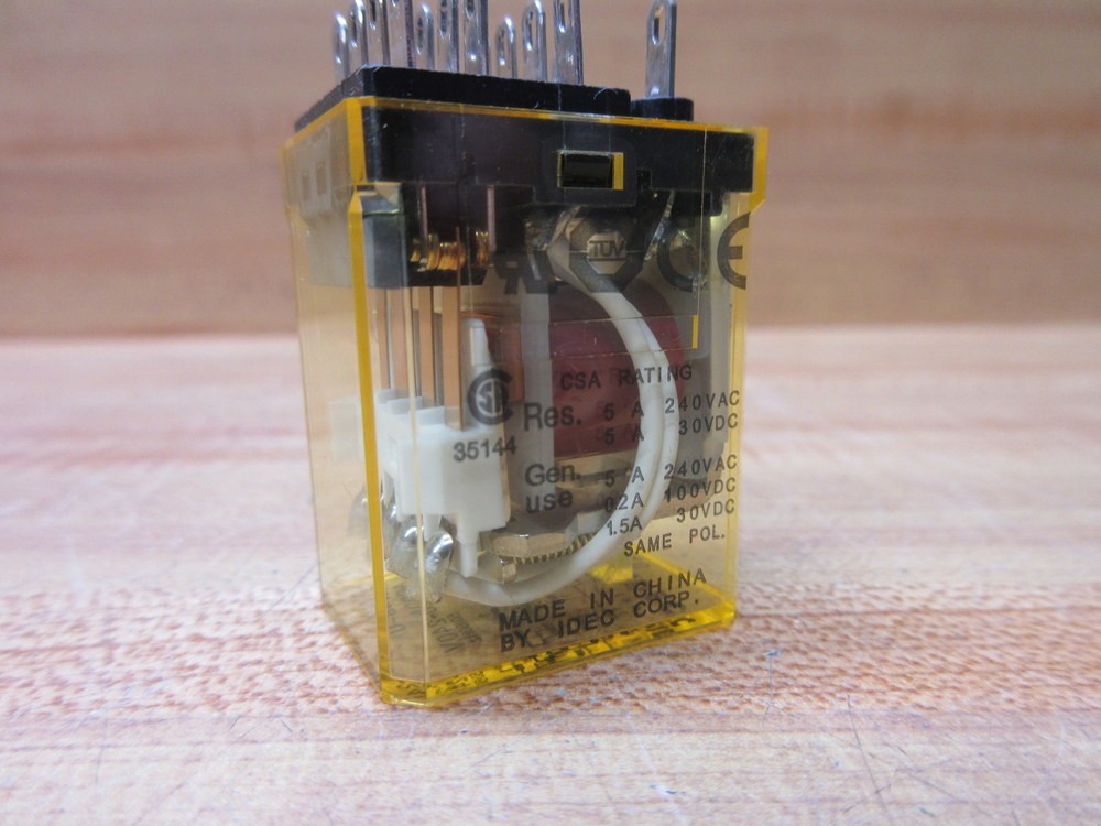 IDEC RY4S-U-220-240V AC Relay RY4S-U-AC220-240V