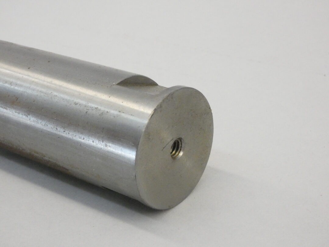 Drive Shaft 1-1/2″ OD x 7-1/2″ Two Tapped Ends Steel