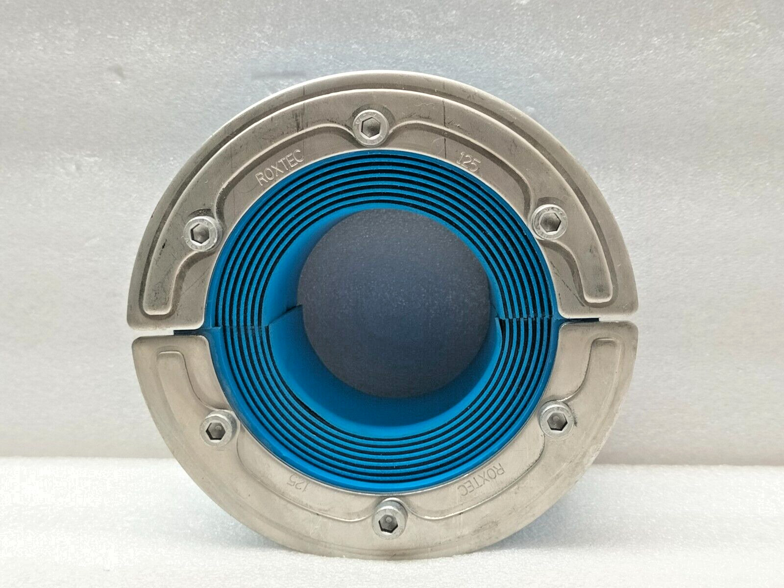 ROXTEC RS F+WT 125 AISI316 WOC ROUND SEAL FOR CABLE/PIPE 66-98 mm RS00101251023