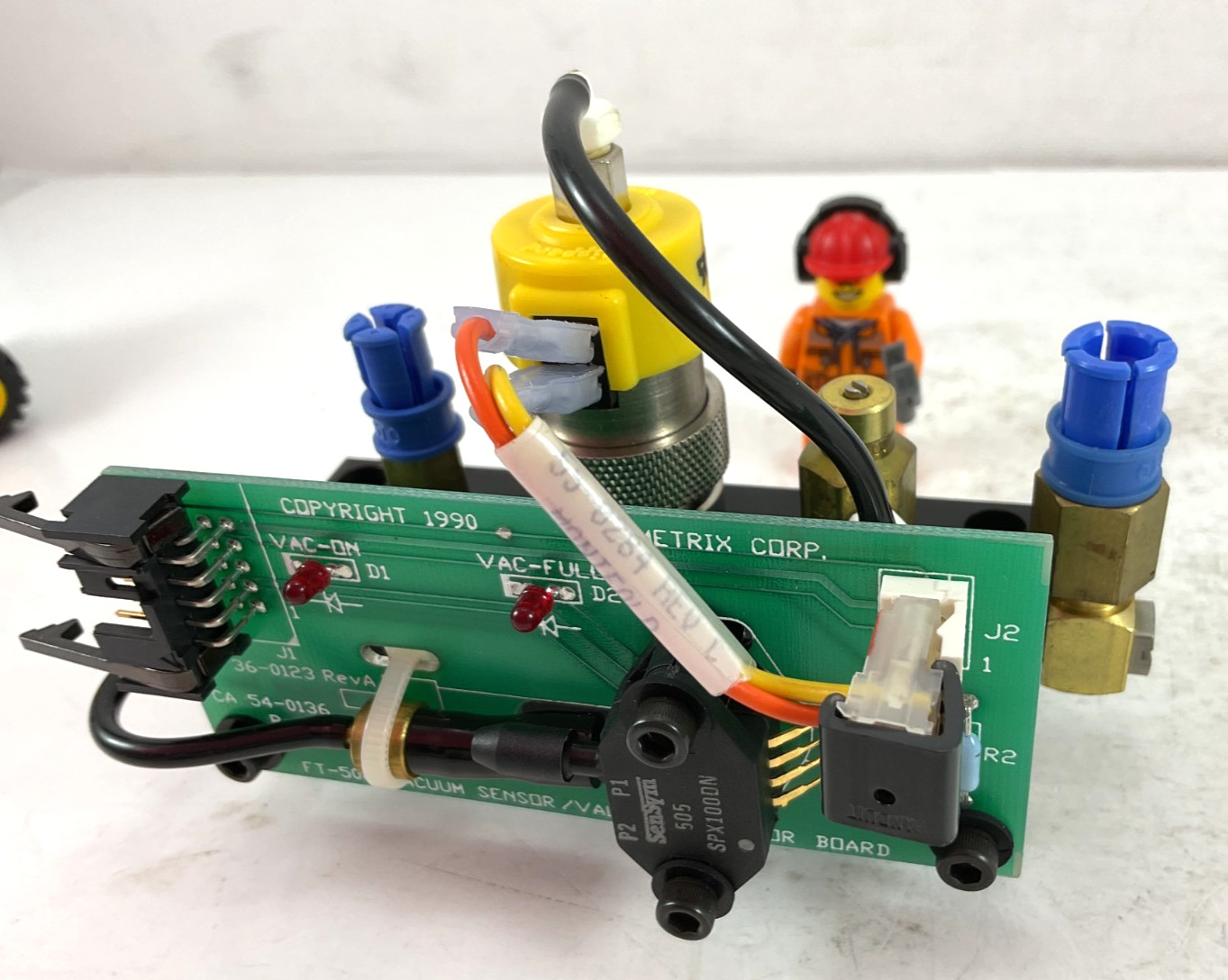 FT-500 PROMETRIX *UNUSED OLD STOCK* VACUUM SENSOR VALVE CONNECTOR BOARD
