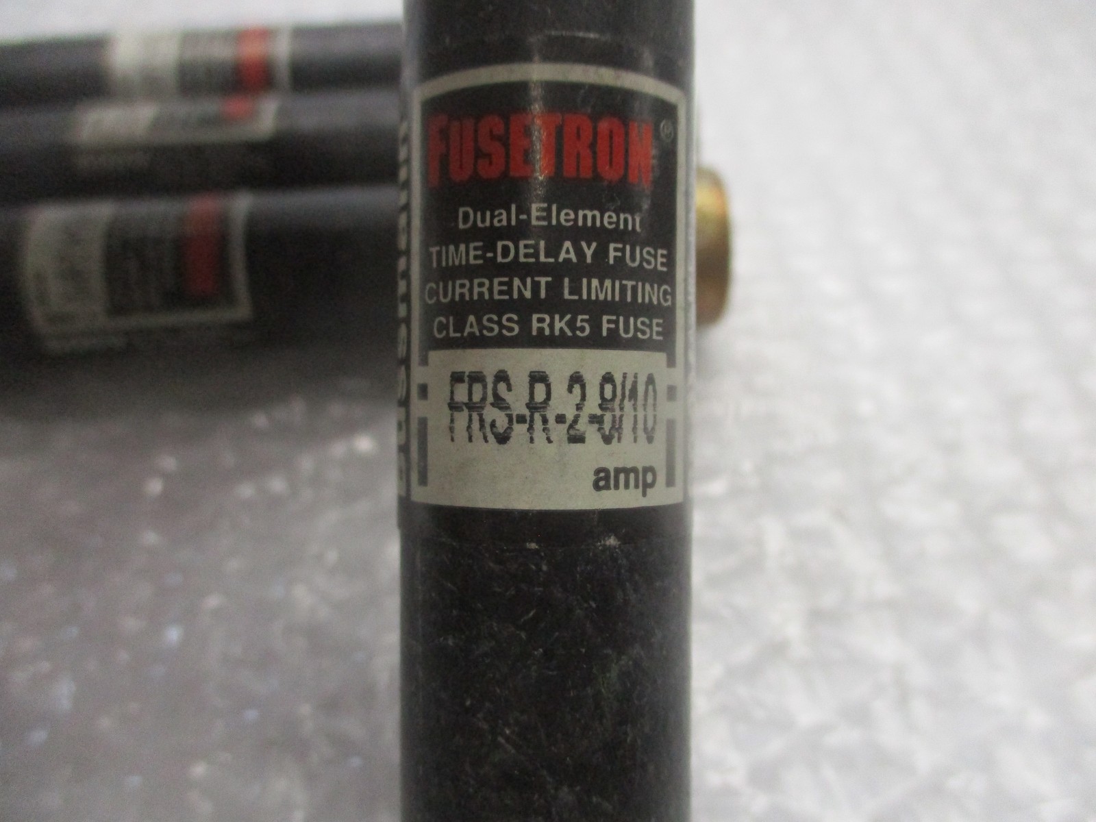 FUSETRON FRS-R-2-8/10 FUSE BLACK LOT OF 4 NSNP