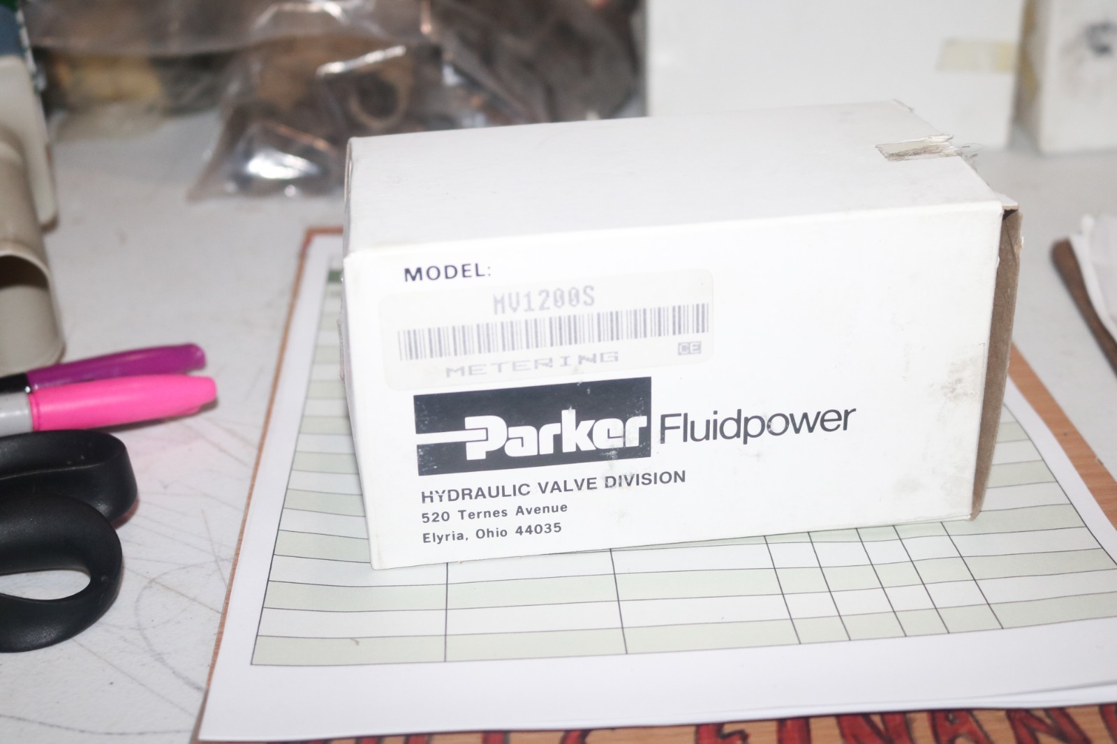 NOS Parker Fluidpower 4 pos metering valve MV1200S 3000 PSI 25 GPM