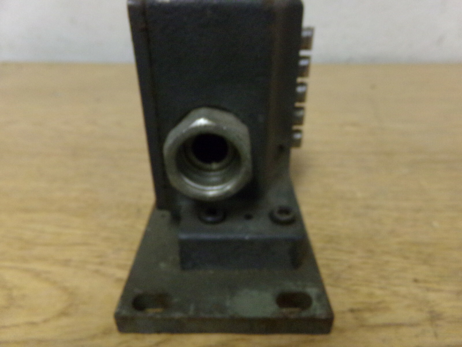 Euchner GSBF 5 D12-502 7022 Leinfelden 10A 25V IP 67 *FREE SHIPPING*