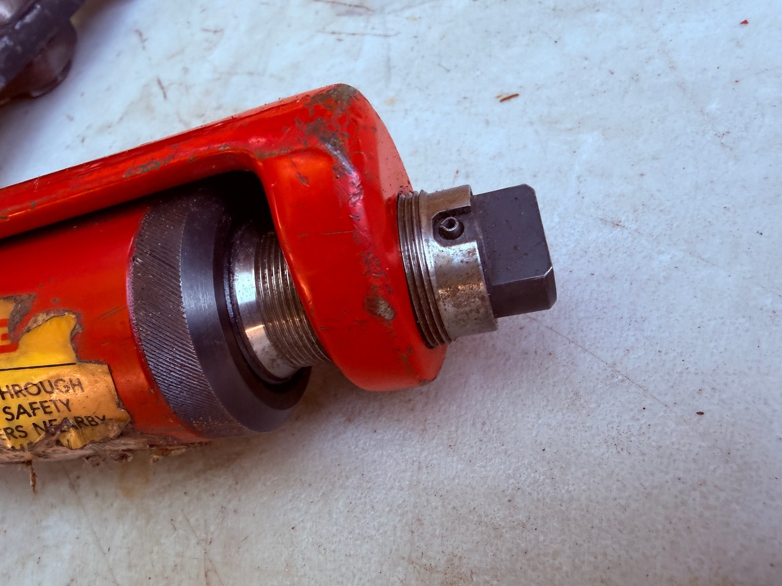 HKP Hydraulic Soft Nut Splitter w/ Cylinder – Needs Refill – 1780PQ 1713PQ