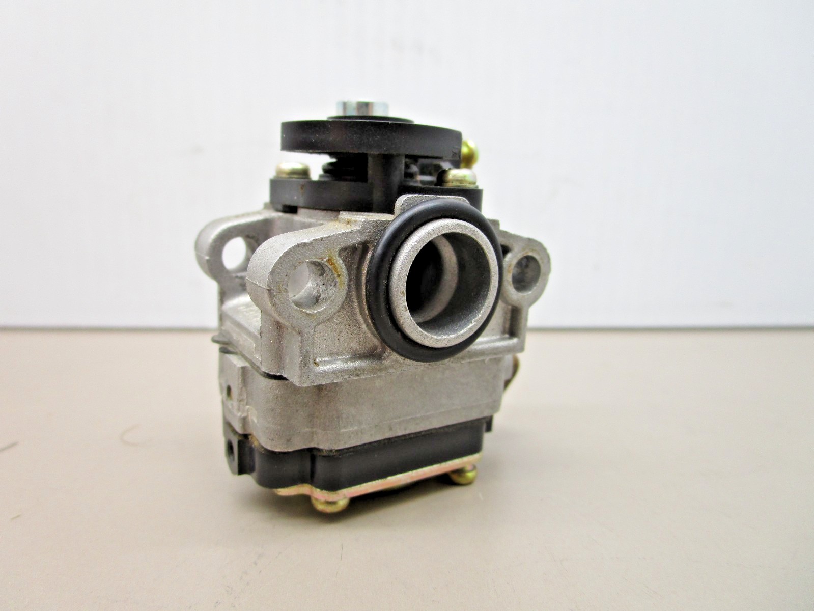 Honda GX31 Engine Carburetor Assembly Walbro WYL 127 16100-ZM5-809