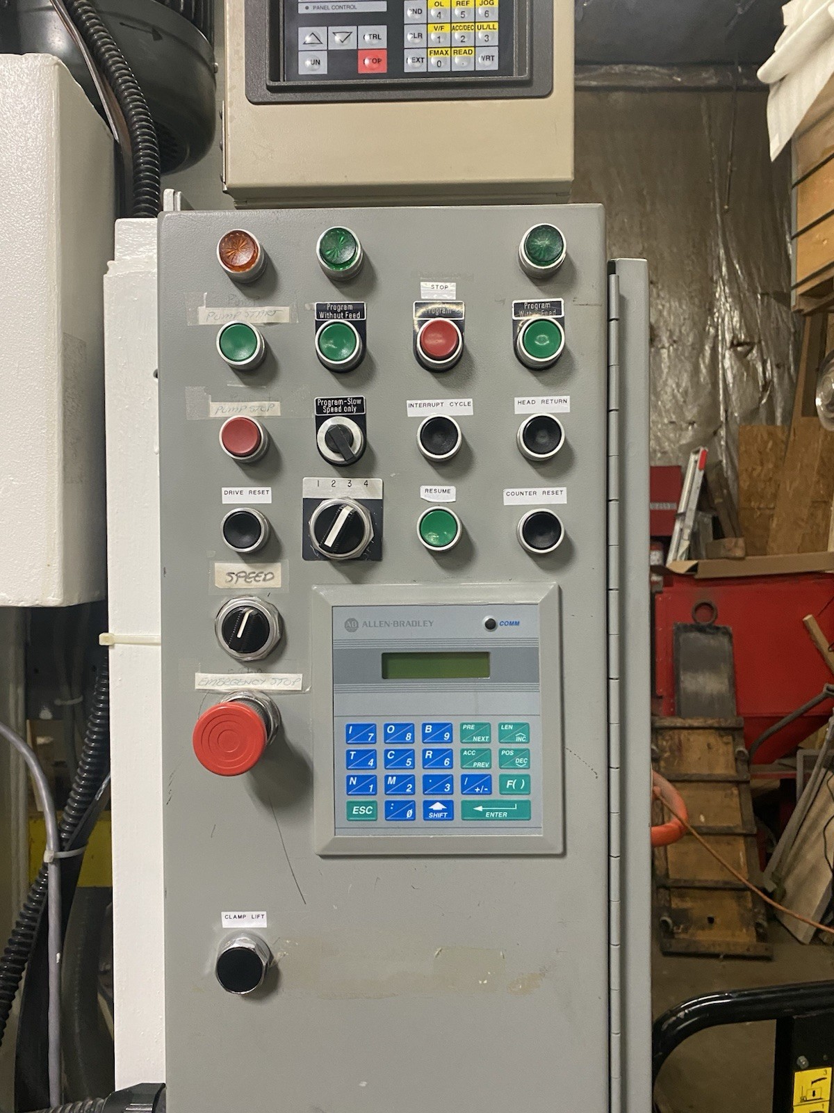USM Automated Traveling Head Die Cutting Press