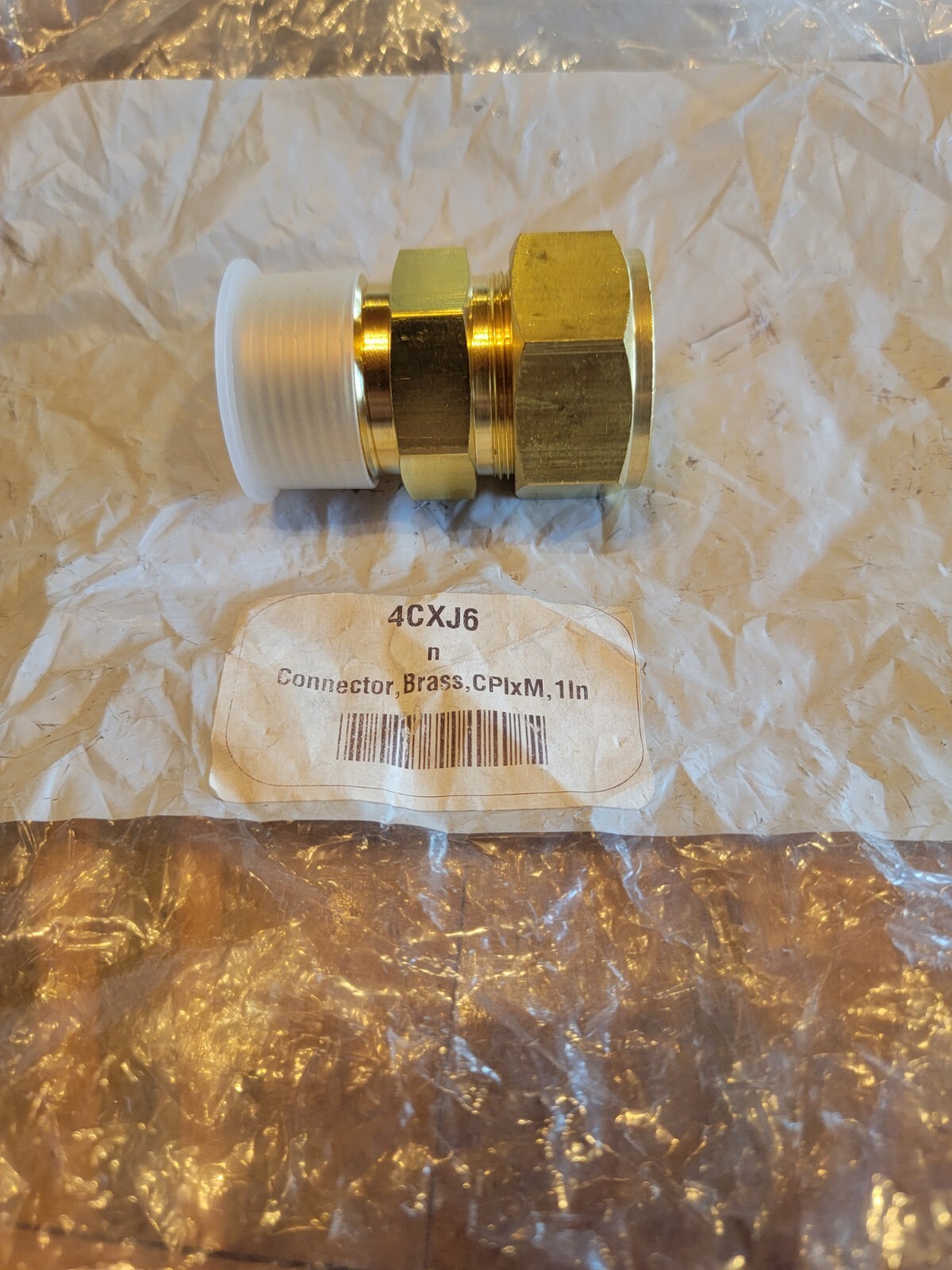 NewParker Brass 1″ CPI Tube x 1″ Male MNPT Connector Adap, 16-16 FBZ-B 2 15/32 T