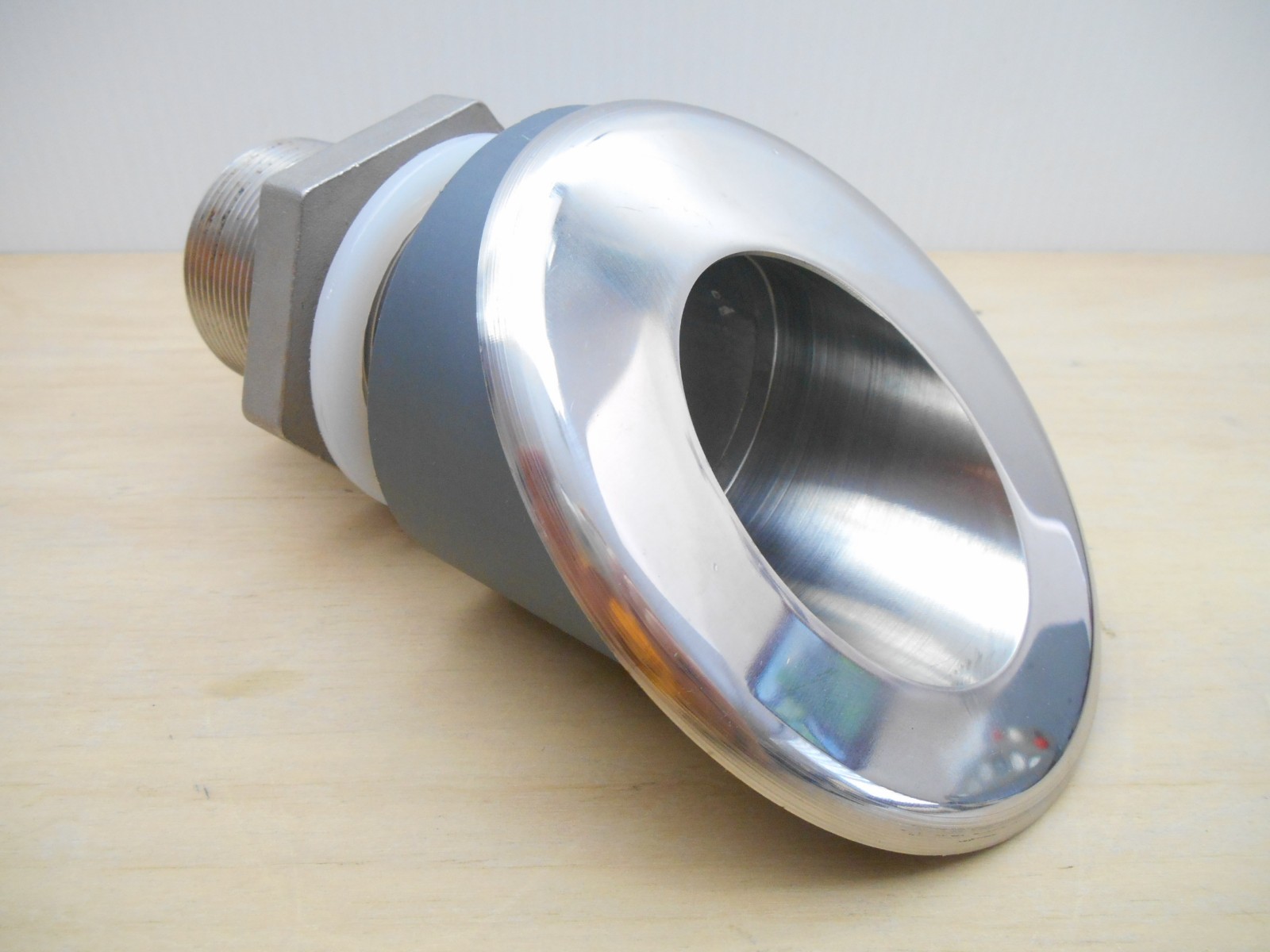 Flush Stainless Steel Angled Bulkhead Fitting 2″ Id, 2-3/8″ Od PN16 624B