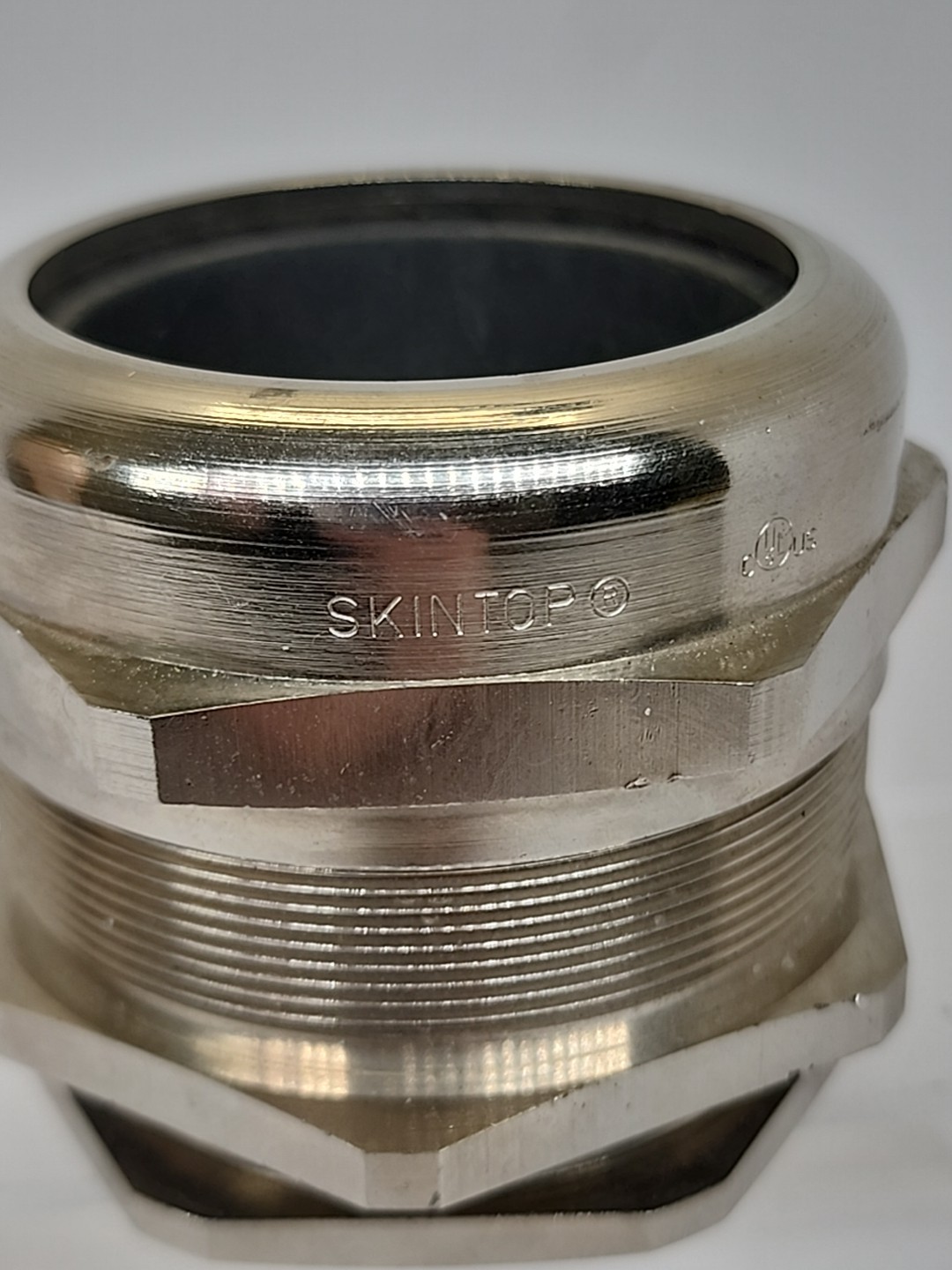Lapp Skintop U210 Strain Relief Cable Gland 2-1/4″ Max Diameter NEW