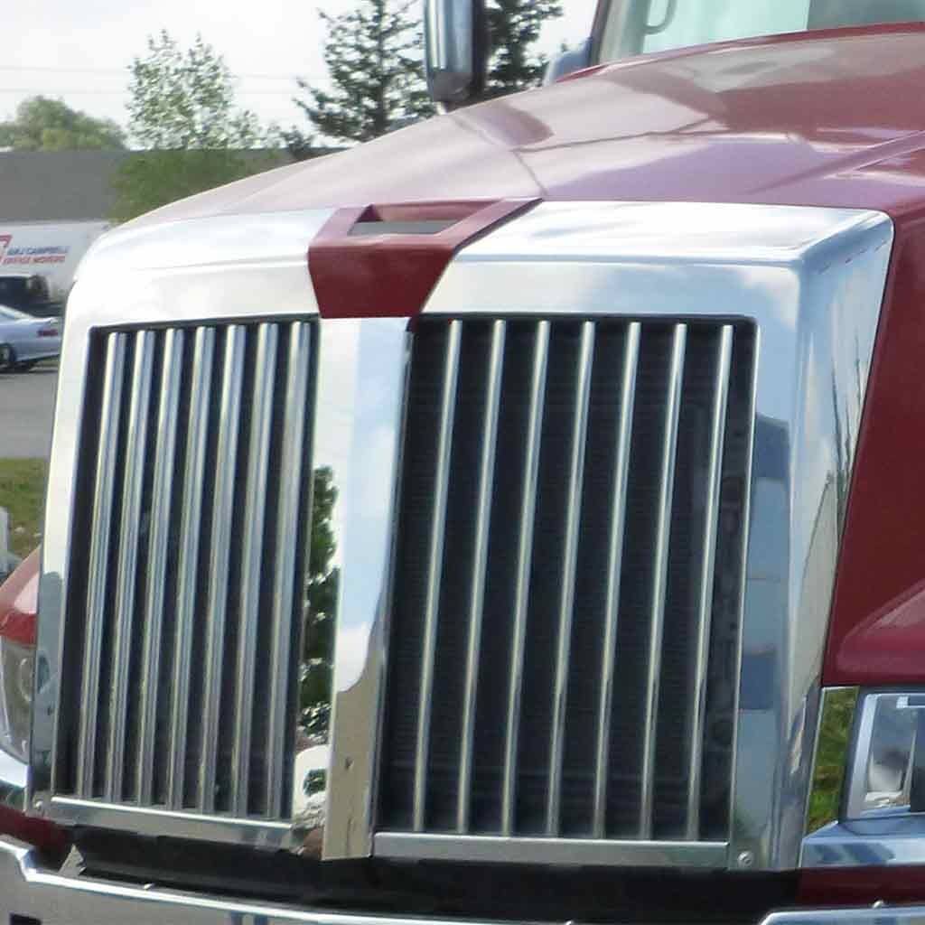 Western Star 5700XE Grille Center Post Cover (2015+) – TW-1113