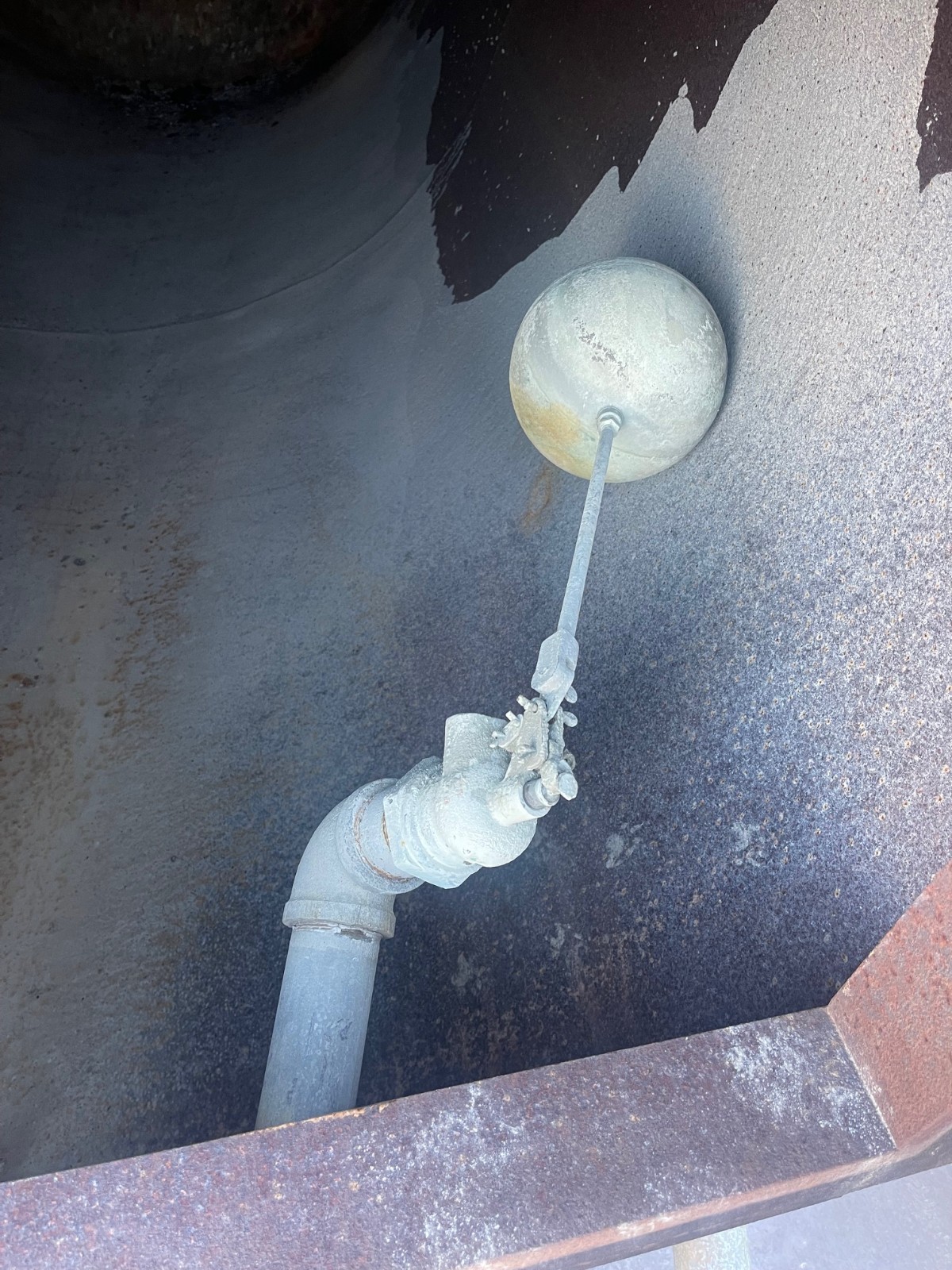 4000 Gal Vertical Liquid Storage Tank, Tank Dia: 7’, Tank H: 14’, Base: 80″x73″