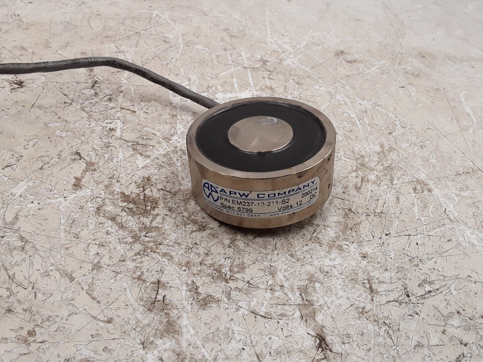 APW Company Electro Magnet EM237-12-211-S2