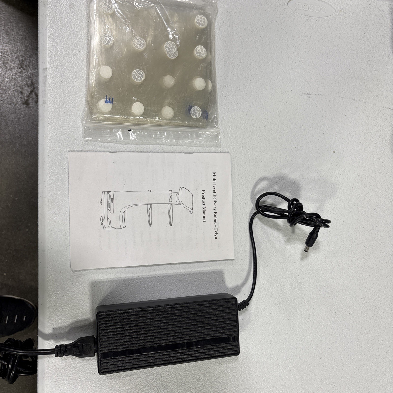 Keenon Dinerbot T8 – Personal Assistant Service Robot