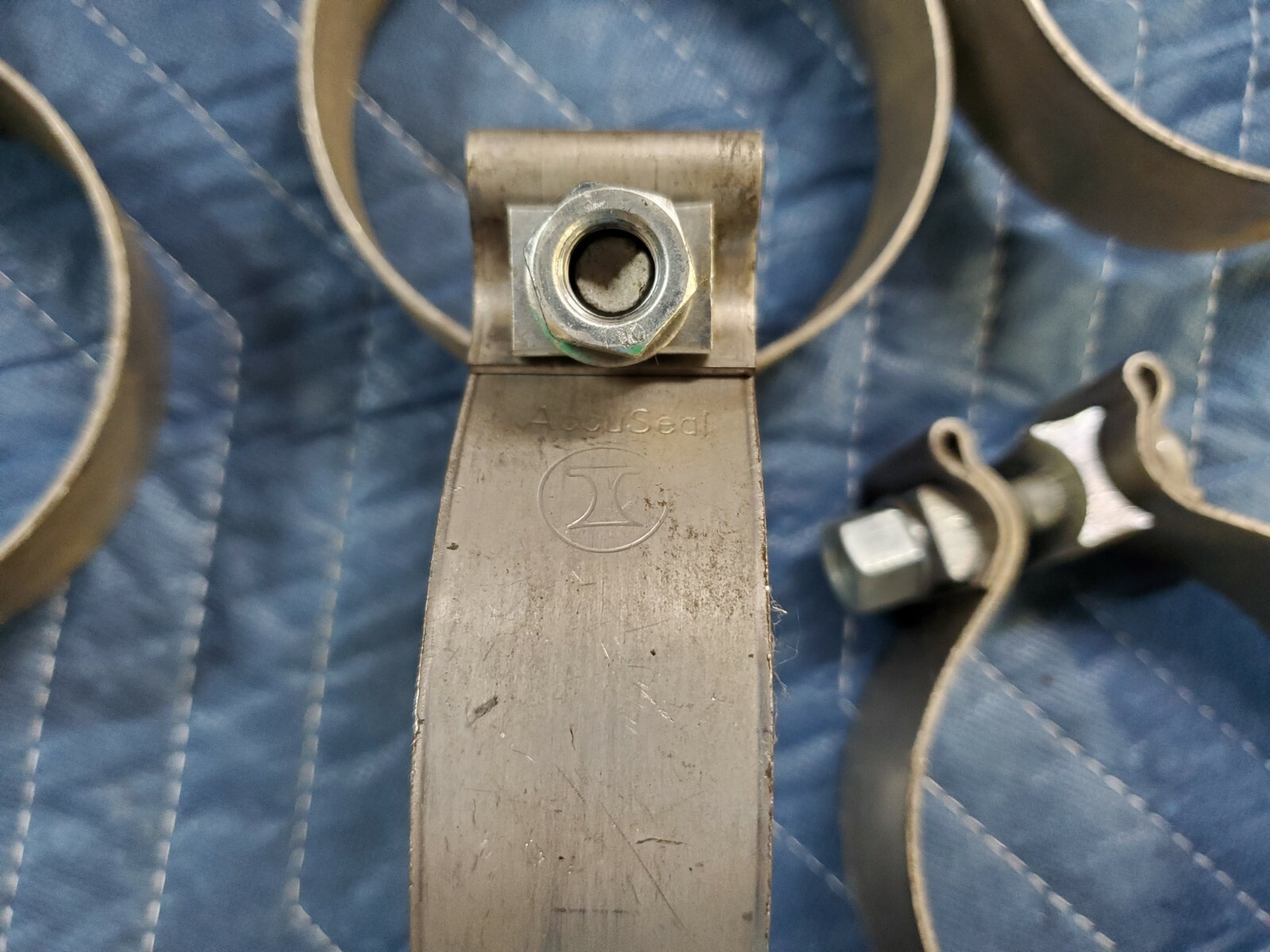 NEW Accuseal 3.50″ Exhaust Band Clamp, LOT OF 5 CLAMPS SHIPS FAST!