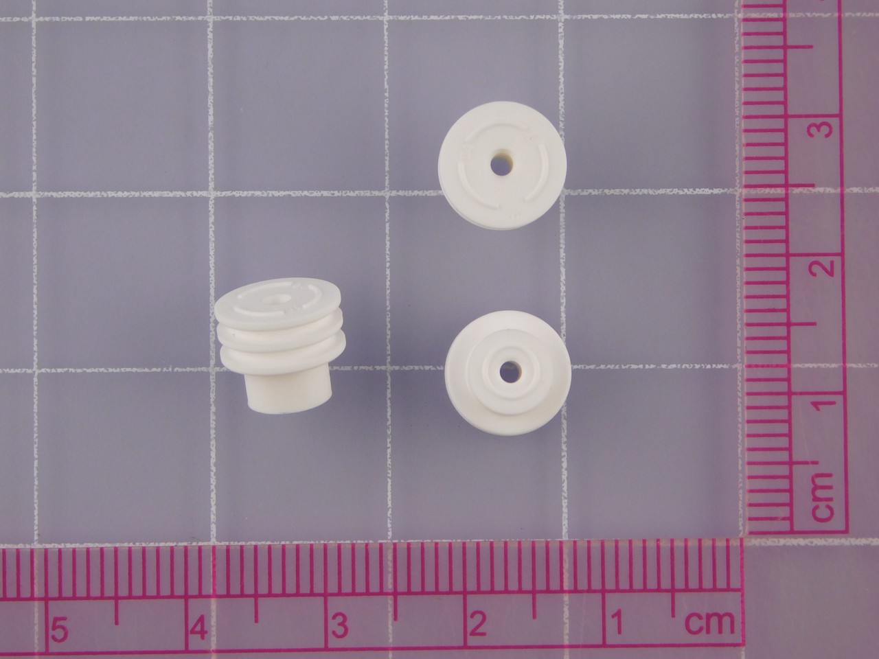Lot of 1333 TE CONNECTIVITY 1394511-1 TE, WIRE SEAL WHITE 8.5 MM, ID2.7MM X11964