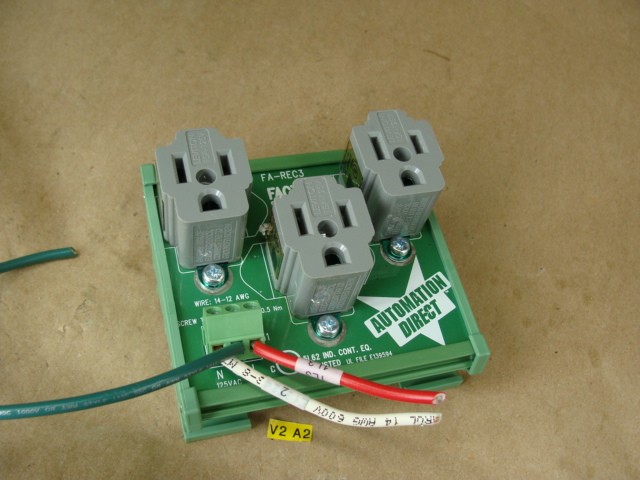 LOT OF 3 AUTOMATION DIRECT 3 RECEPTACLE OUTLET FA-REC3 P9210-F 15A 125VAC