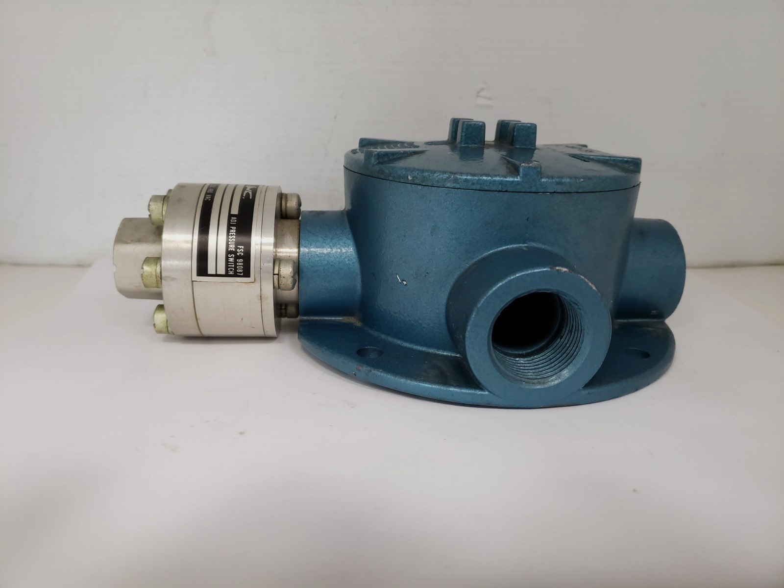 NEO-DYN 300P12C7 PRESSURE SWITCH 1-20PSI RANGE 150 PROOF PRESSURE