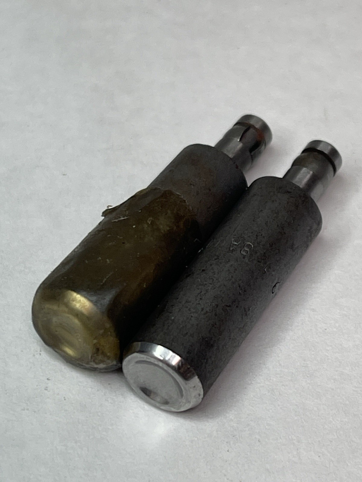 Lot of 2 Squeezer Rivet Dies 3/16×1/8×1.125 AN470 M2002-9 Rivets (25JN27)