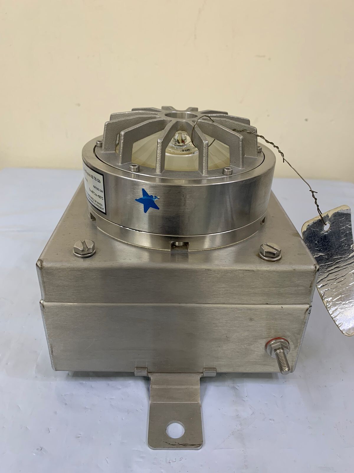 Pharos Marine Automatic Power / Helideck Perimeter Light / FA-80EX