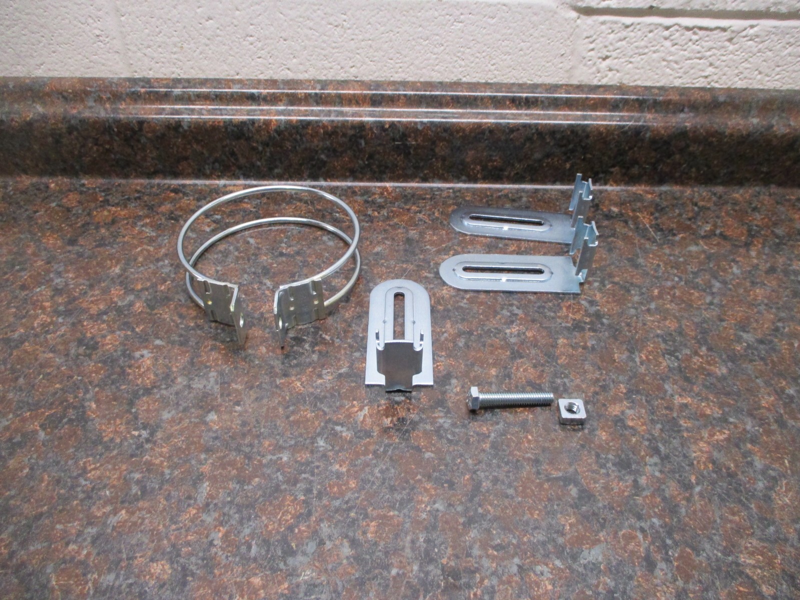 Johnstone Supply Lot of 2 Lug Motor Mount S58-409 1378 NEW FREE SHIPPING