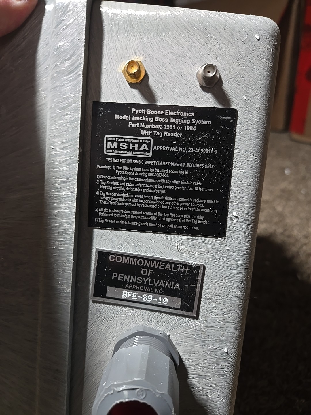 Pyott Boone PBE Tracking Boss Gateway Model 1981 G For UHF Leaky Feeder