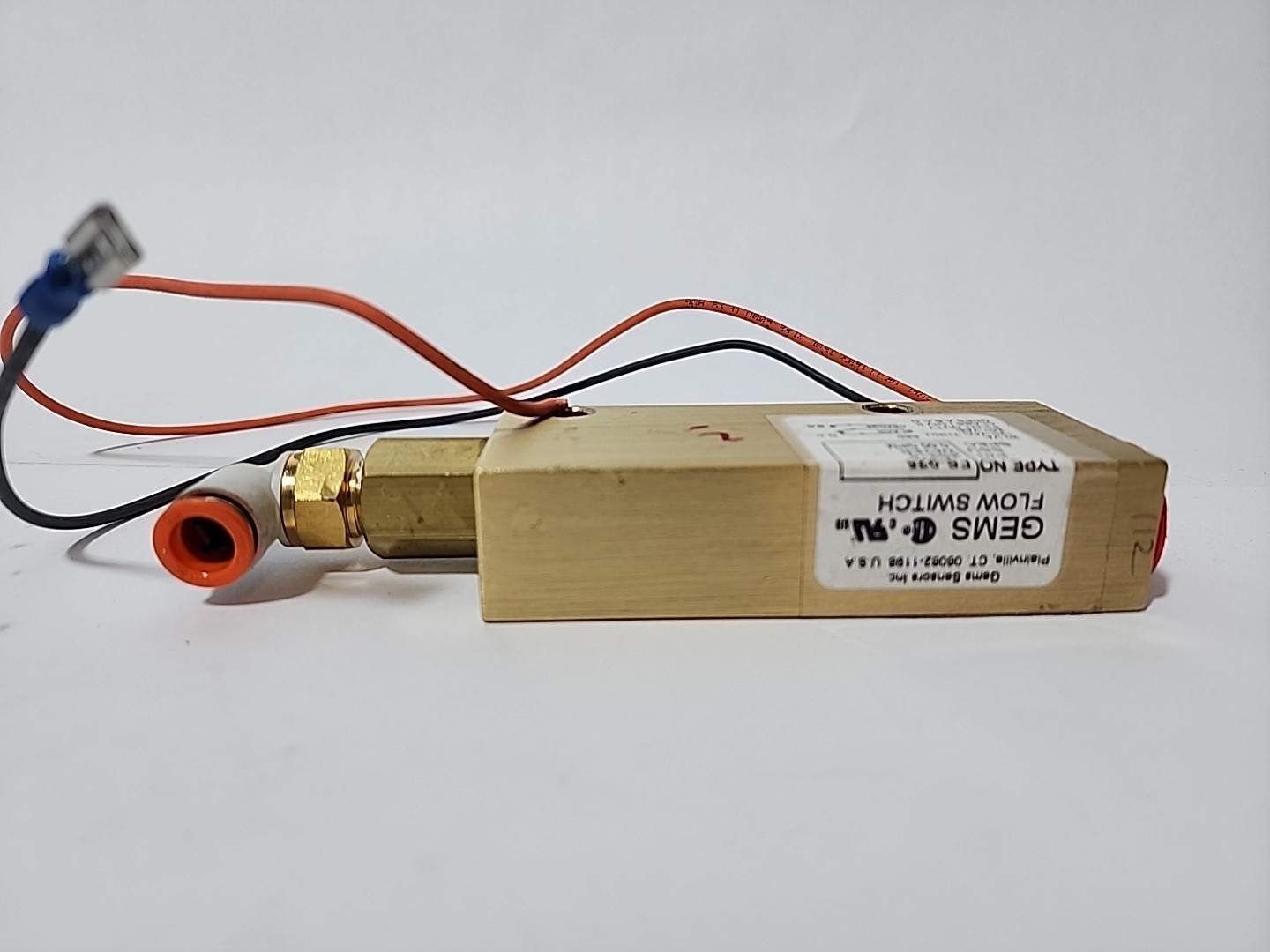 NEW GEMS 26916 FLOW SWITCH FS-925
