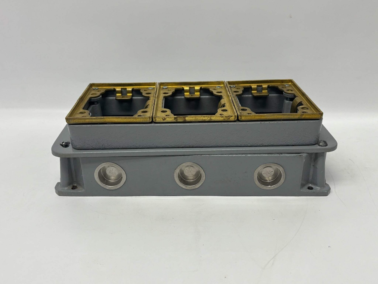 Hubbell B4333 3‑Gang Deep Cast Iron Flush Floor Box with Brass Top