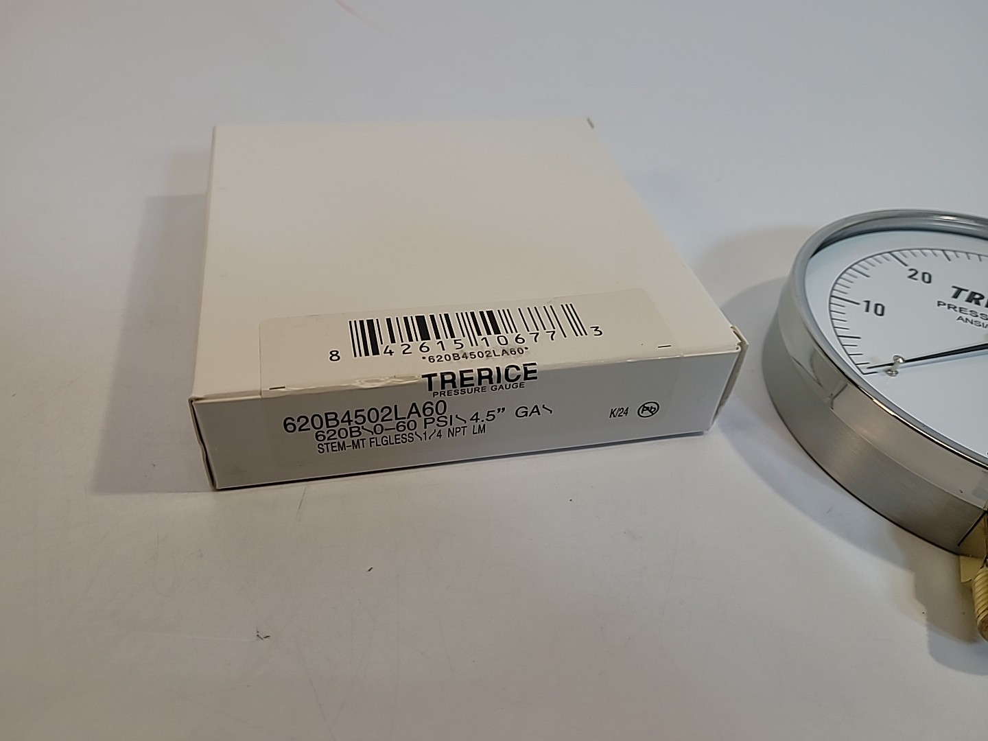 NEW TRERICE 620B4502LA60 PRESSURE GAUGE 4.5″ 0-60 PSI 1/4″ NPT 620B 61 & 372