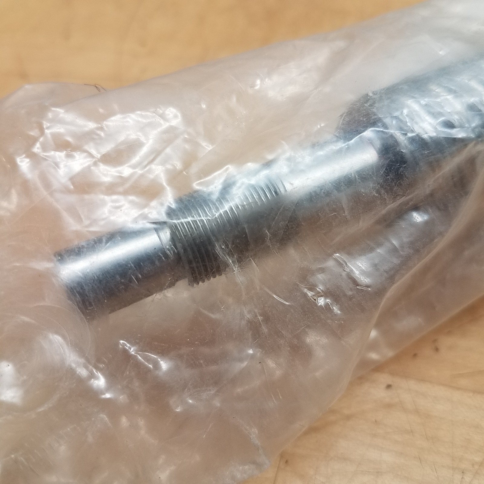 HIWIN S089434-1 014 Ball Screw Gear W/ ~1098mm Spindle, Nut Dia. 40mm,71.5mm L