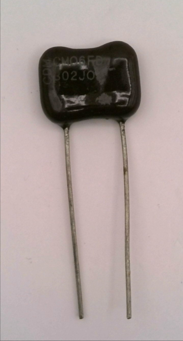 CORNELL DUBILIER KNOWLES CM06FD102JO3 MICA CAPACITORS 500V (LOT OF 5)