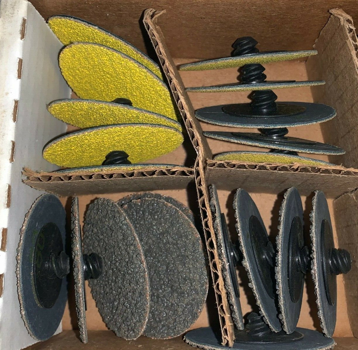 ARC ABRASIVES SANDING DISK SET TYPE R ASSORTED PIECES 2″ DIAMETER LOT OF 50**