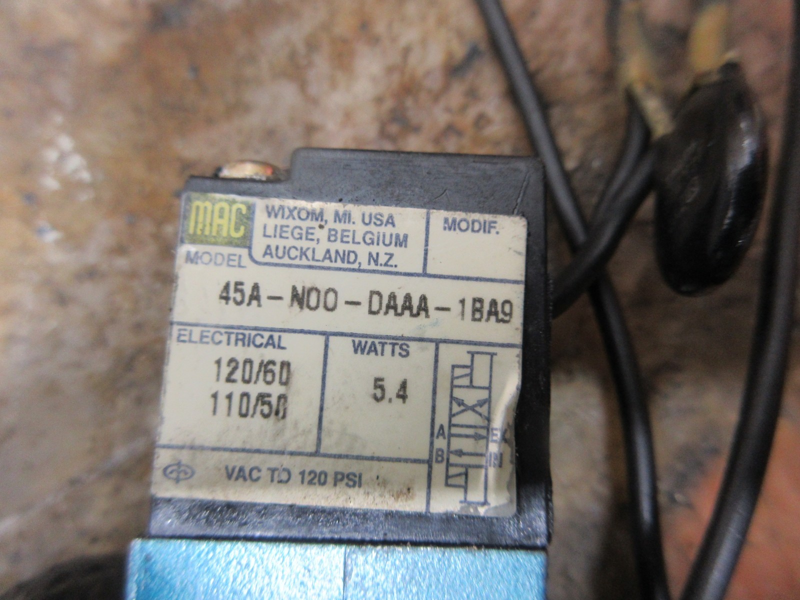 1996 HAAS VF-1 CNC VERTICAL MILL 45A-N00-DAAA-1BA9 MAC VALVE