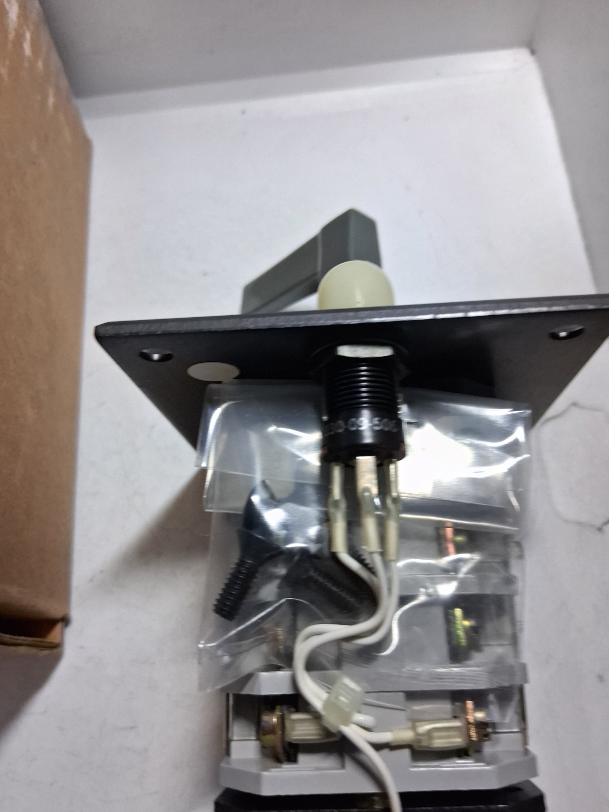 ELECTRO SWITCH 20PZD-125204-002 ROTARY CAM SWITCH 2 POSITION 20A 600VAC NIB