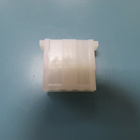 MOLEX 15-24-4048 Qty of 100 per Lot 4 CONTACT(S), FEMALE, POWER CONNECTOR
