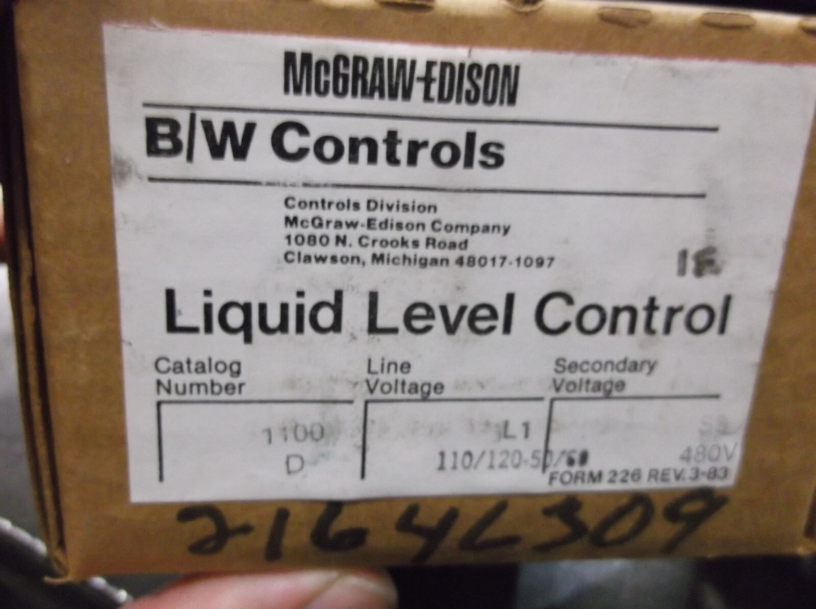 NIB MCGRAW-EDISON B/W CONTROLS TYPE D SERIES 8409 LIQUID LEVEL CONTROL (132-1)
