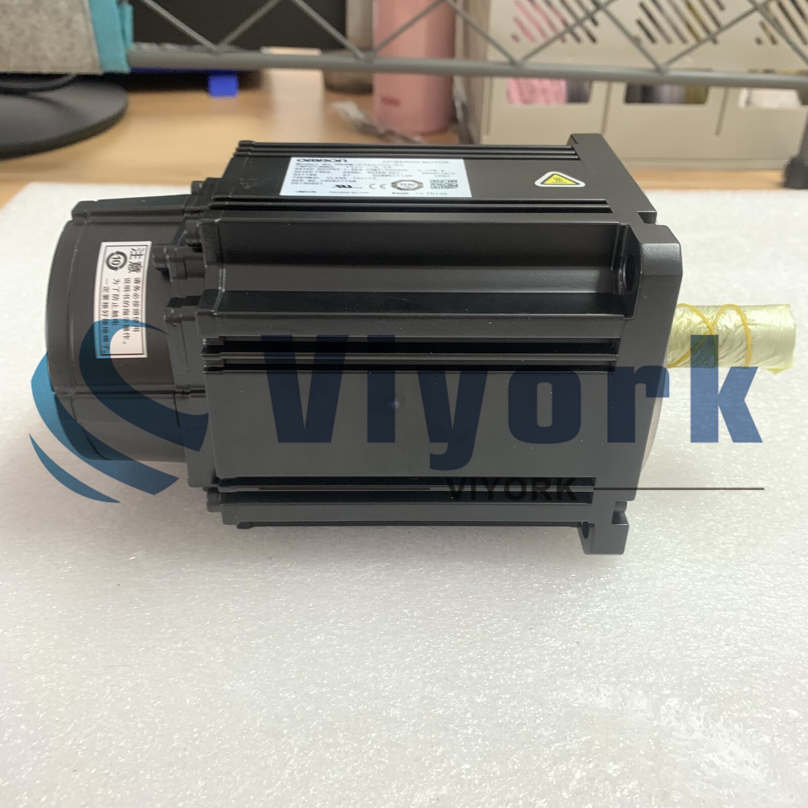 Omron R88M-K1K530H-S2 SERVO MOTOR AC G5 SERIES 1.5KW 240V 3000RPM NEW