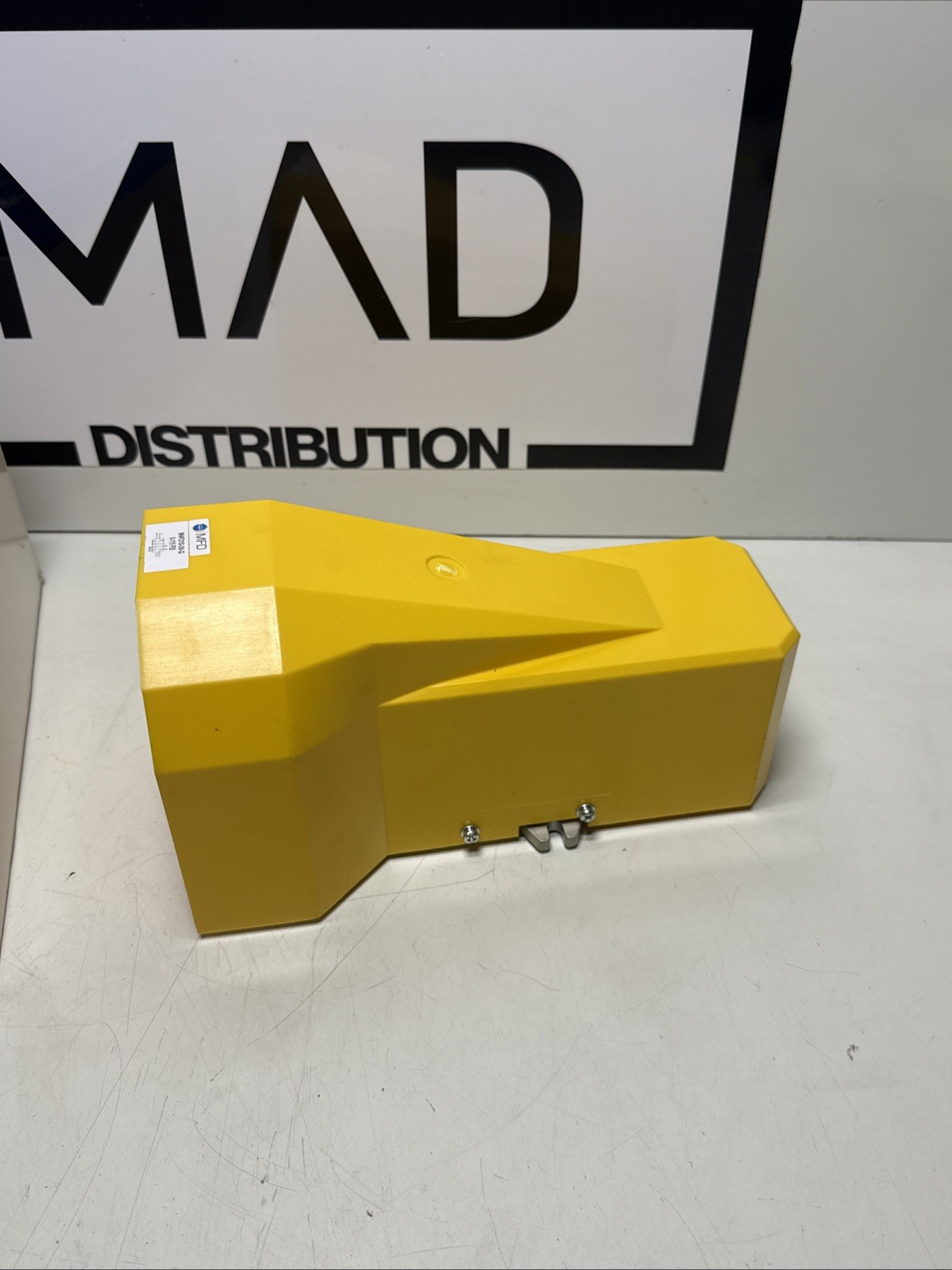 Bimba Foot Pedal M4F210-08-G Valve Direct Acting w/ Guard 1/4″ NPT NEW
