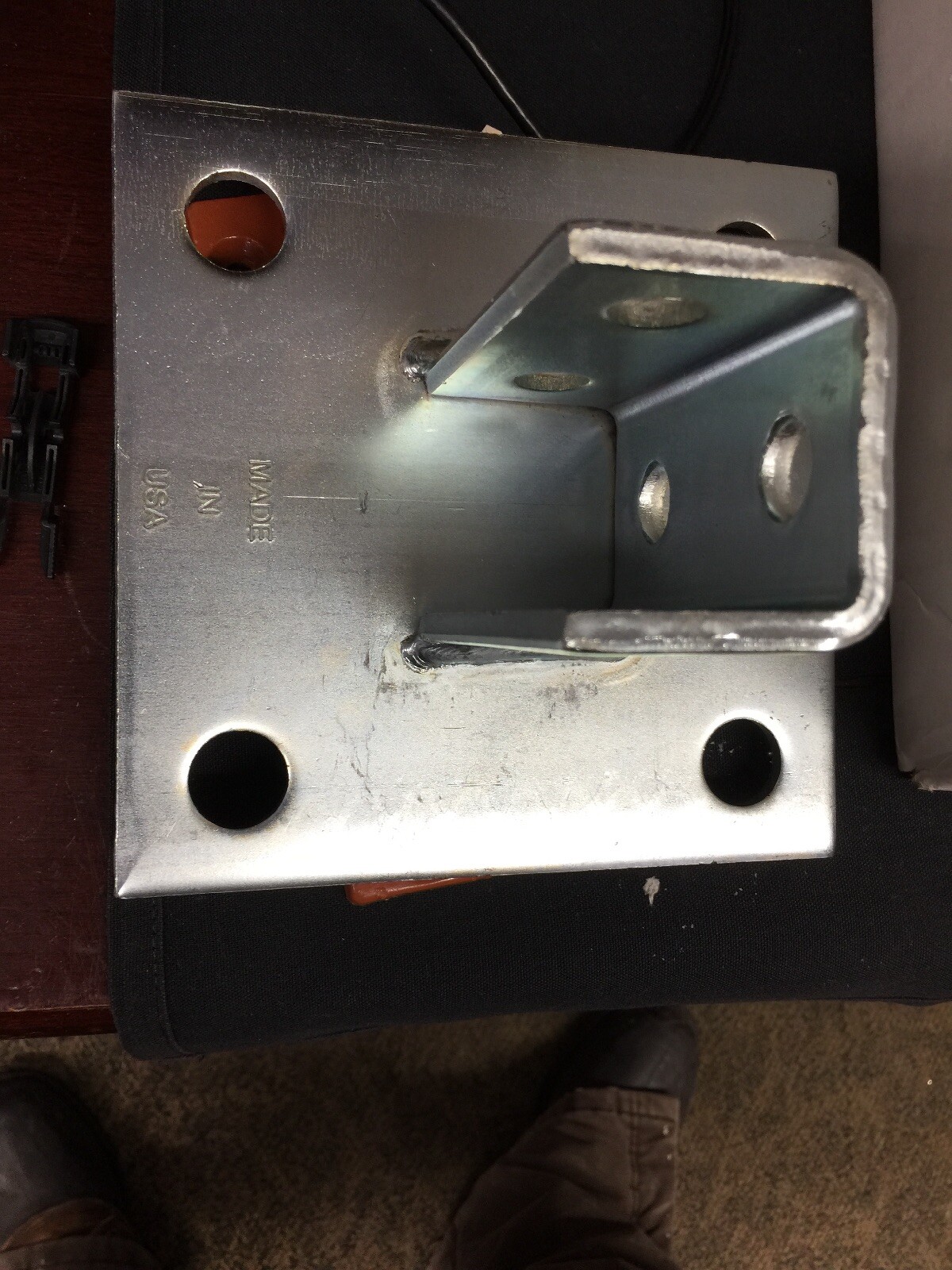 (6) PHOENIX P14 0000EG 4 HOLE SQ. 3-1/2″ POST BASE SINGLE CHANNEL EG